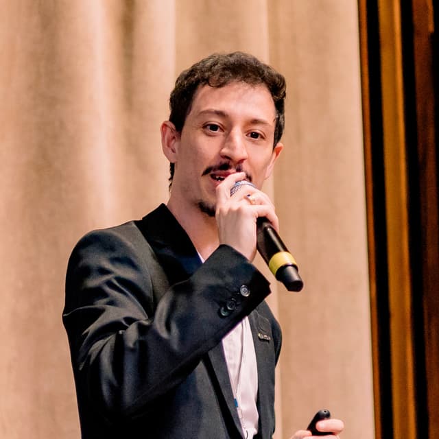 Prof. Dr. Filipe Alves Neto Verri
